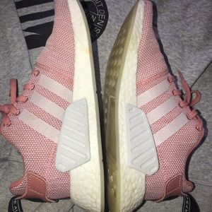 adidas nmd r2 ash pink